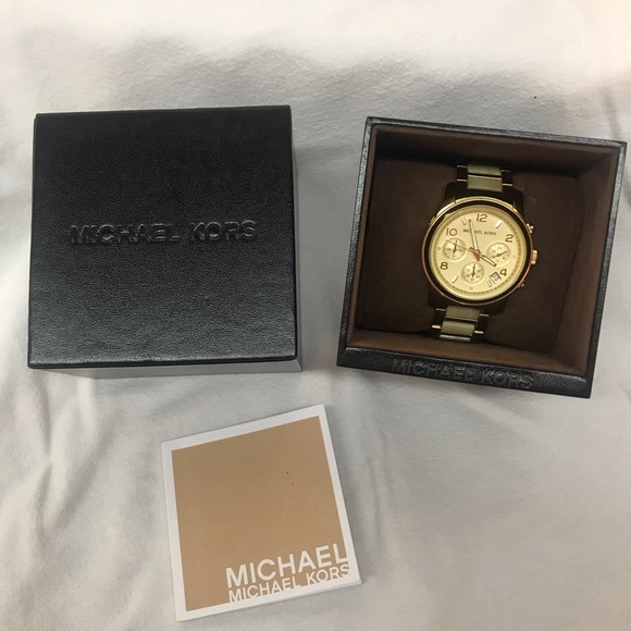 Michael Kors Watch 🧡 - Picture 3 of 3